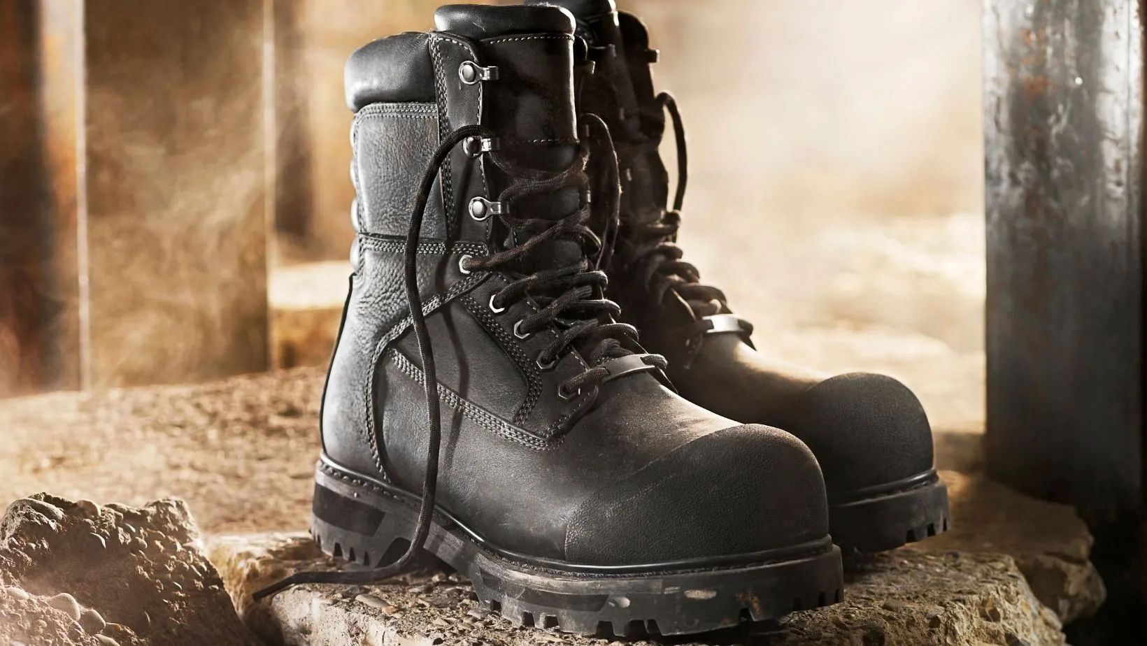 Work Boots 101: Essential Features to Look For Before Purchasing